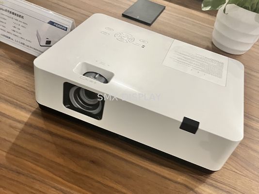 품질 RS232 사업 멀티미디어 프로젝터 3000 루멘 3LCD 디스플레이 1024x768 XGA 공장